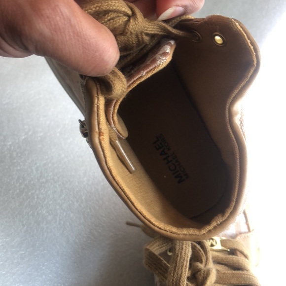 Kids Michael Kors Vegan Sneakers - Size 1 - Picture 14 of 16